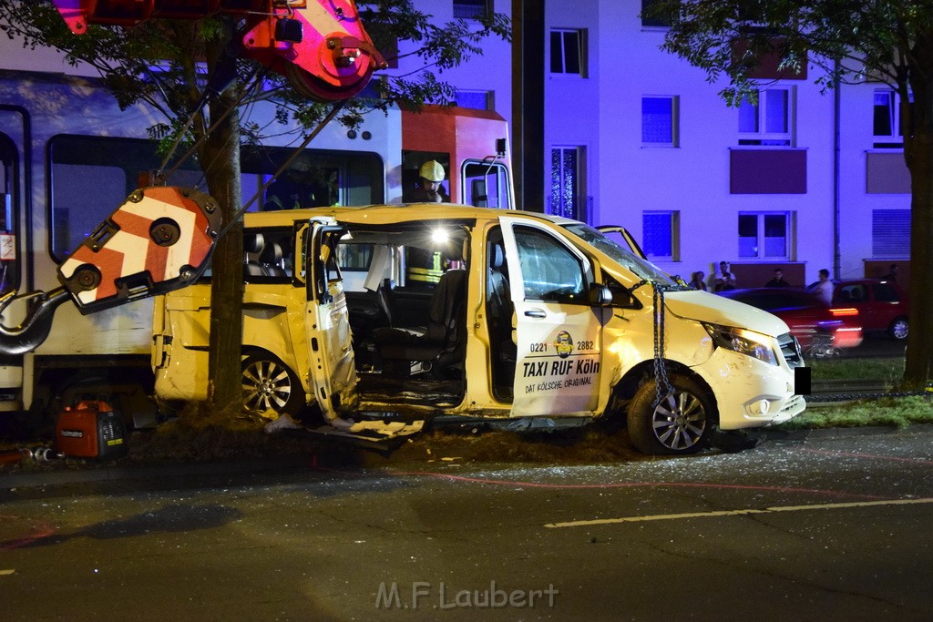 VU PKW Strab Koeln Niehl Amsterdamerstr Friedrich Karlstr P208.JPG - Miklos Laubert